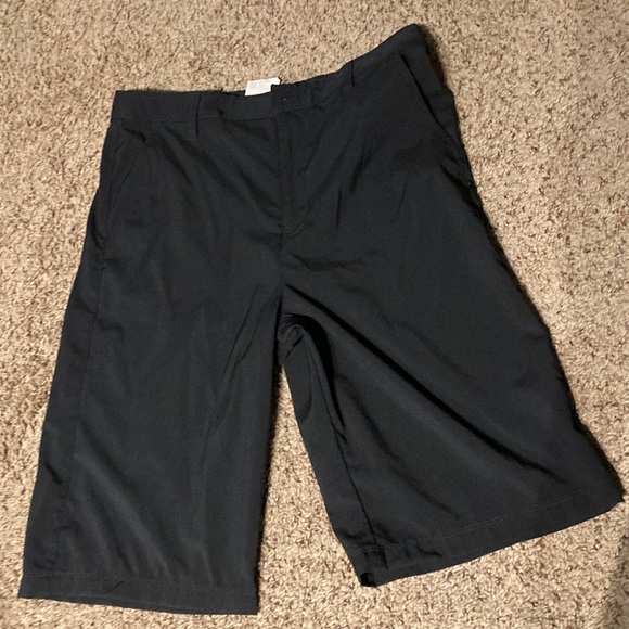 New pair of under armor shorts. - Picture 1 of 3